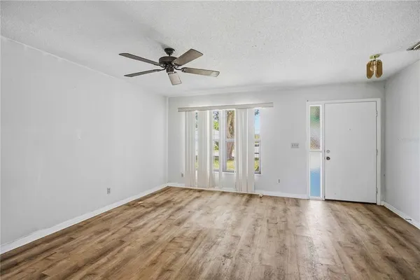 $350,000 | 2715 27th Ave Drive West, Bradenton, FL 34205