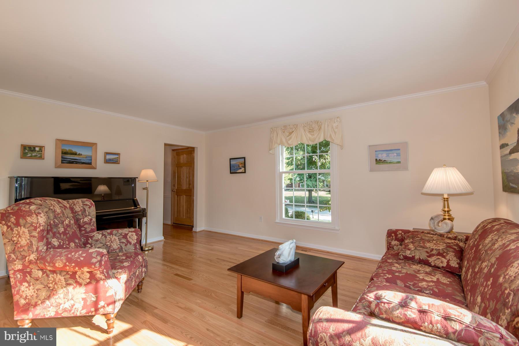 9445 Dunloggin Road Ellicott City, MD 21042 - Photo 15 of 27 Living Room