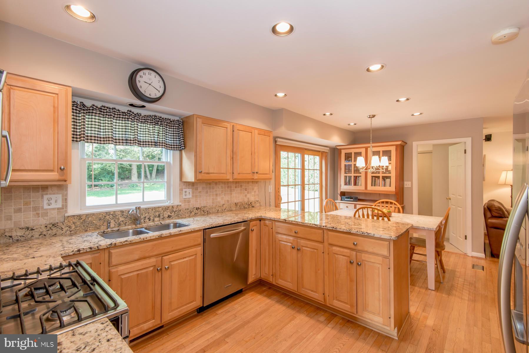 9445 Dunloggin Road Ellicott City, MD 21042 - Photo 6 of 27 Kitchen
