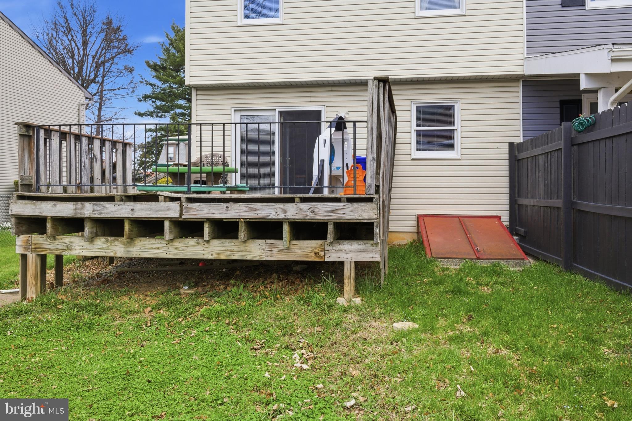 1302 Carbon Street Reading, PA 19601 - Photo 23 of 24 a view of a house with backyard and sitting area
