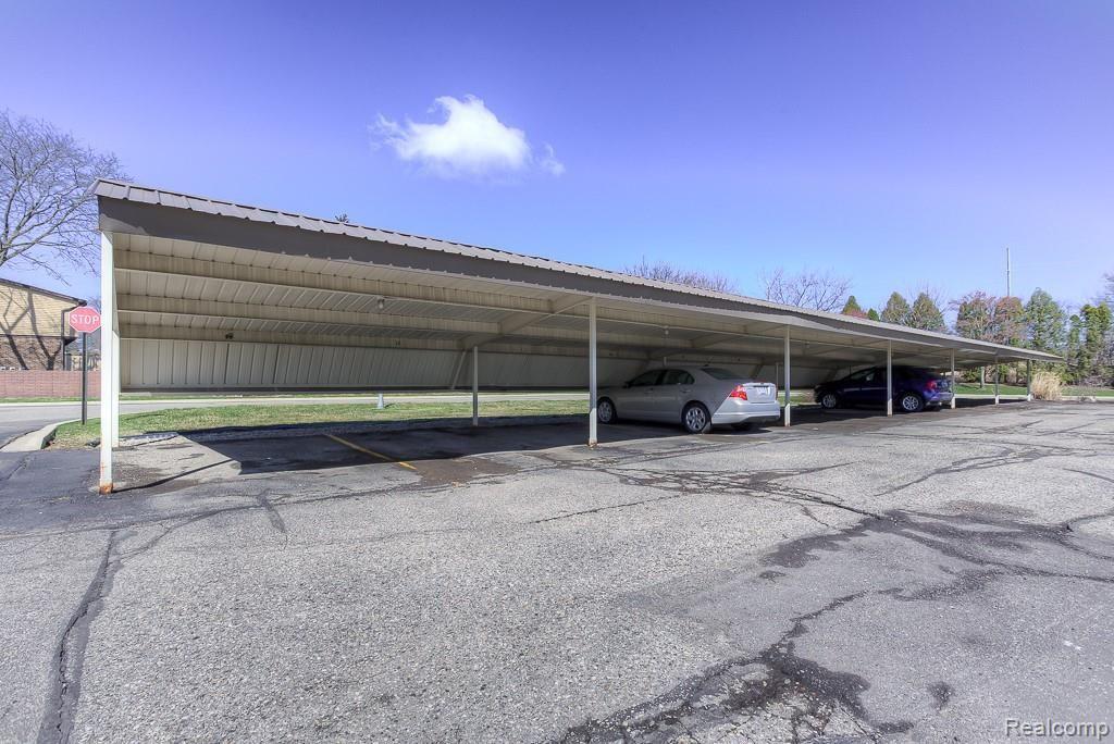 31993 West 12 Mile Road, Unit 303 Farmington Hills, MI 48334 - Photo 18 of 18