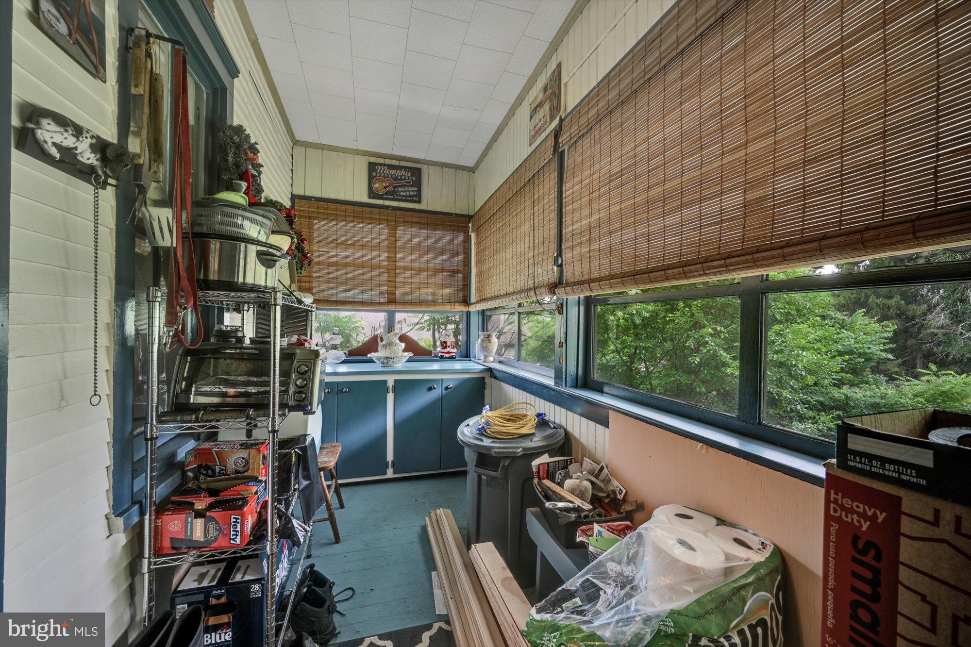 1111 Friedensburg Road Reading, PA 19606 - Photo 13 of 26 Enclosed Porch
