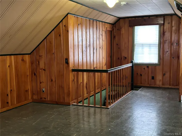 a view of walk in closet