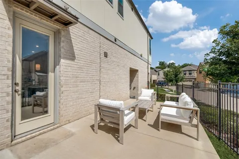 $599,900 | 8218 Manoa Drive, Dallas, TX 75231