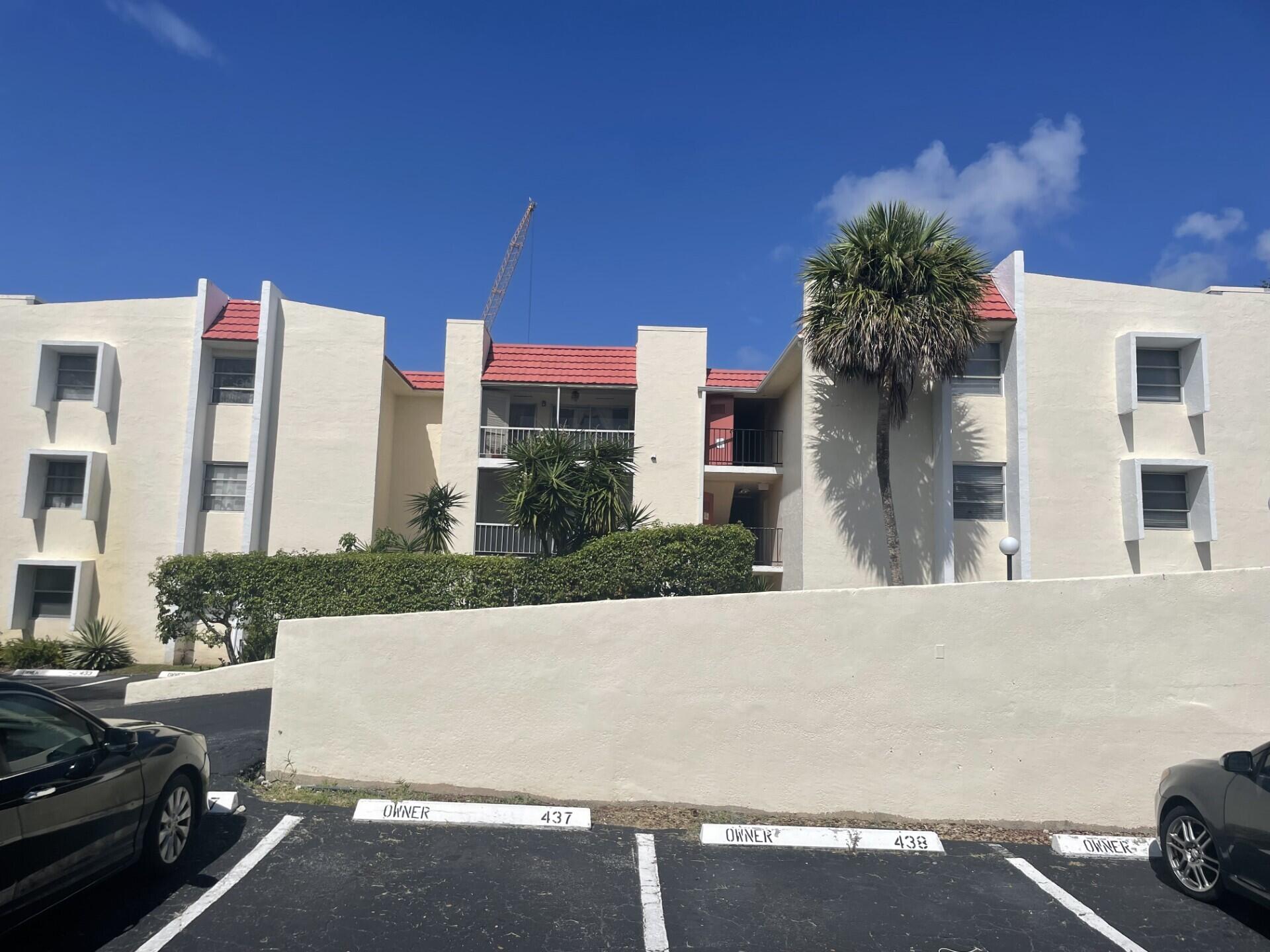 624 Northwest 13th Street, Unit 18 Boca Raton, FL 33486 - Photo 2 of 4 Front of Condo