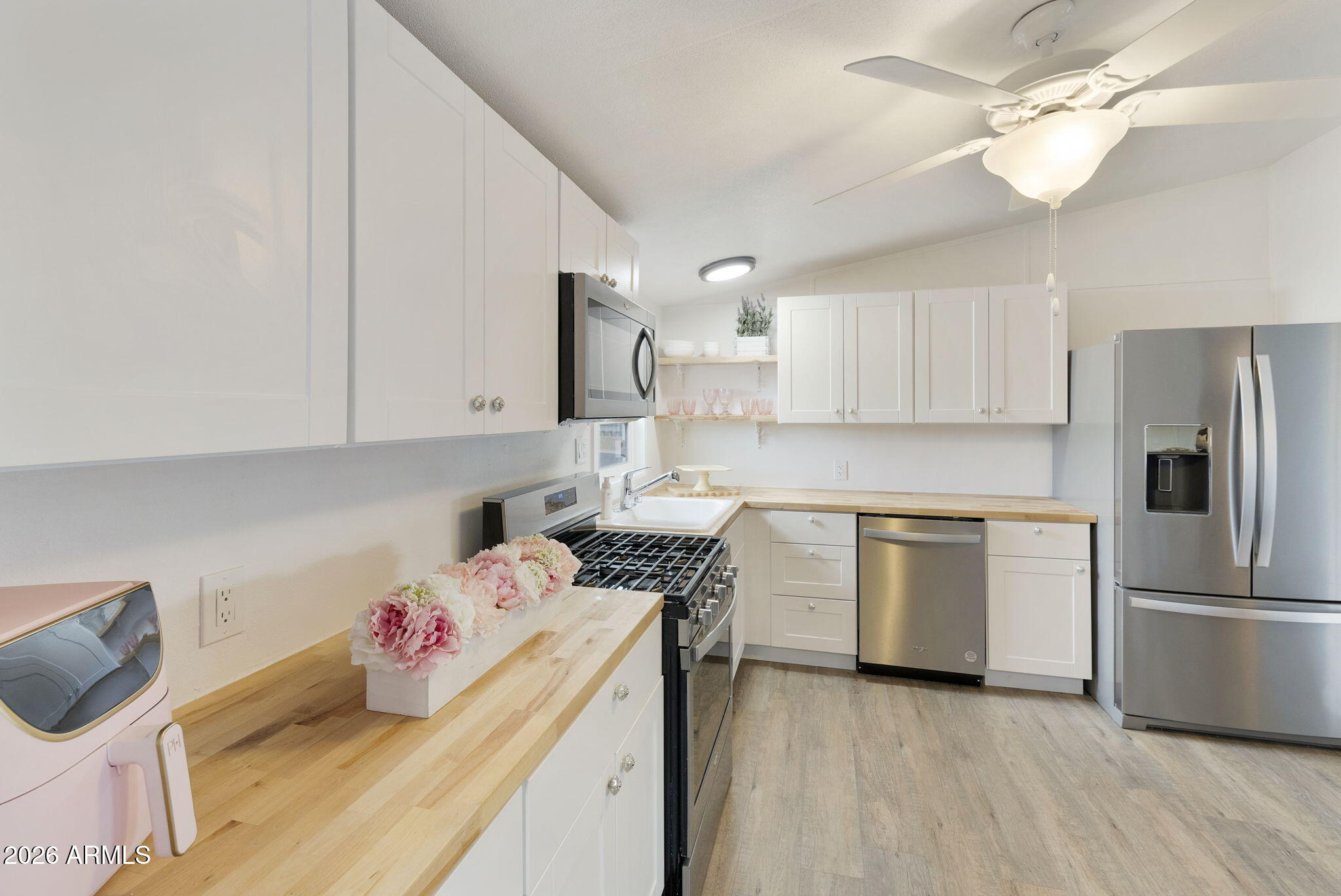 555 West Warner Road, Unit 35 Chandler, AZ 85225 - Photo 10 of 33 KITCHEN