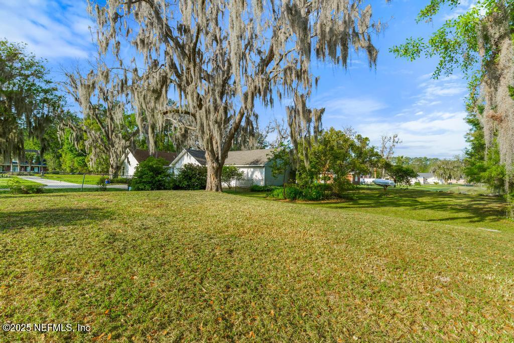 45235 Stratton Road Callahan, FL 32011 - Photo 41 of 44 a view of a golf course