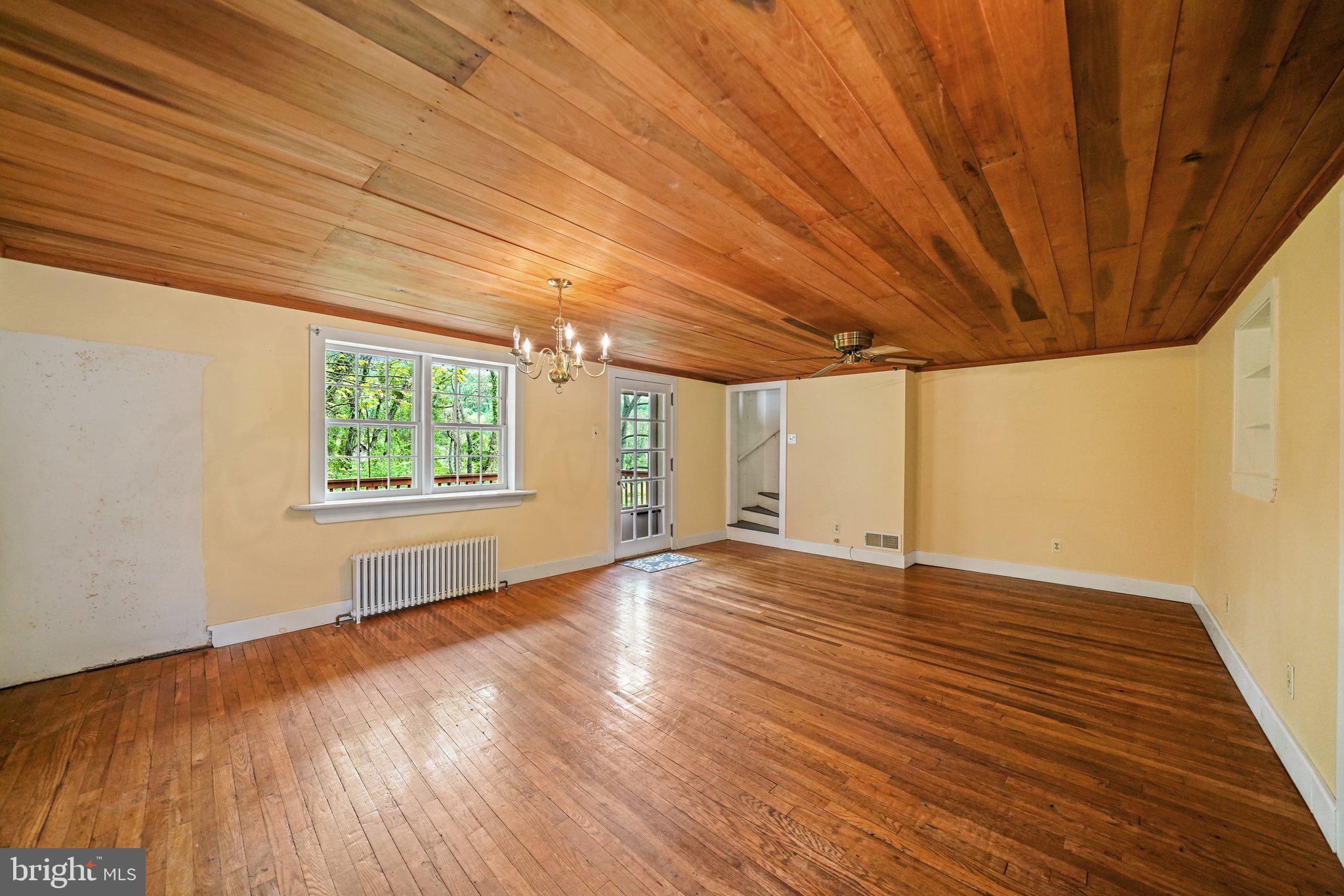 1046 Pike Springs Road Phoenixville, PA 19460 - Photo 33 of 51 Original house - living room with dining area