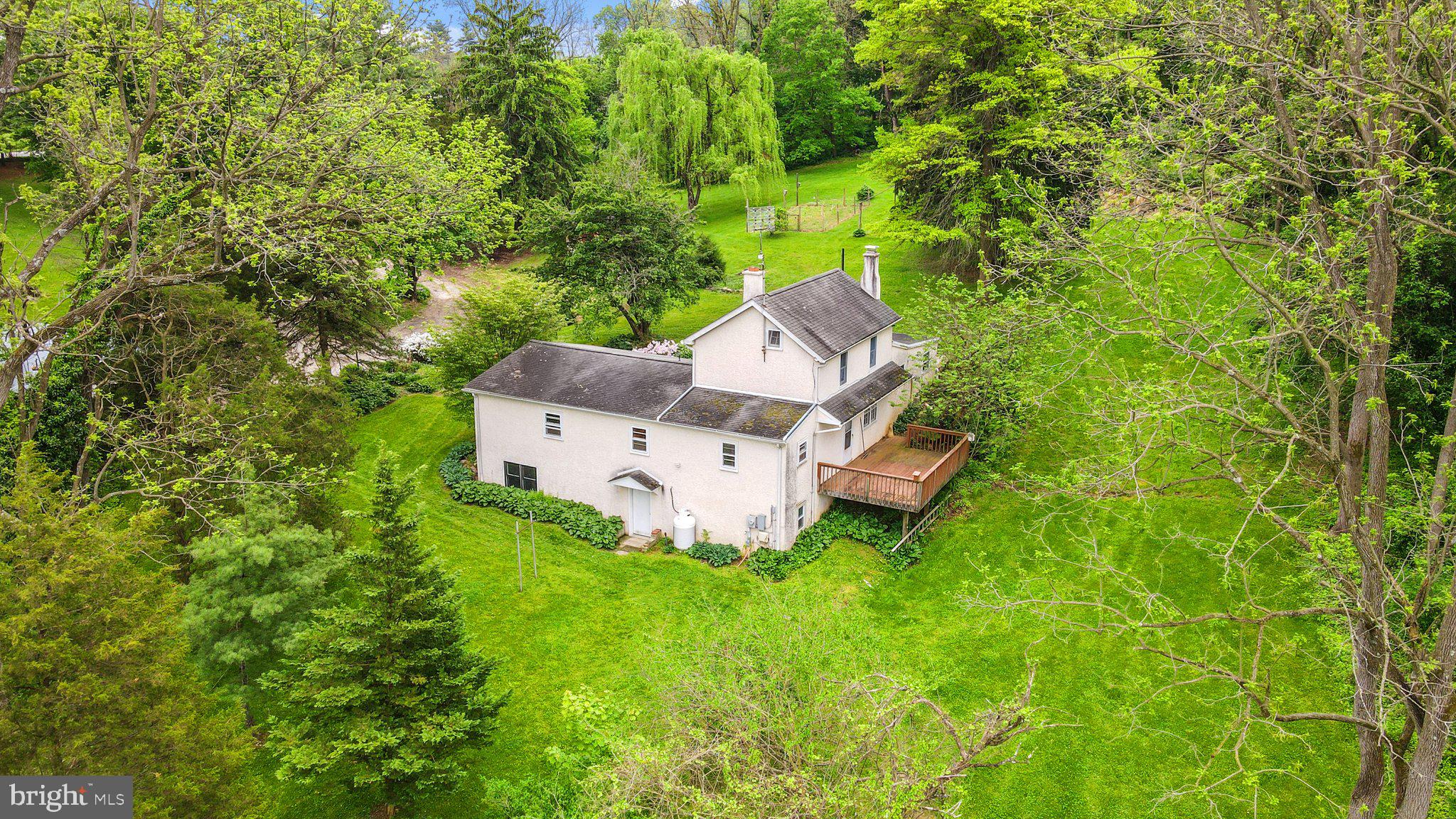 1046 Pike Springs Road Phoenixville, PA 19460 - Photo 4 of 51