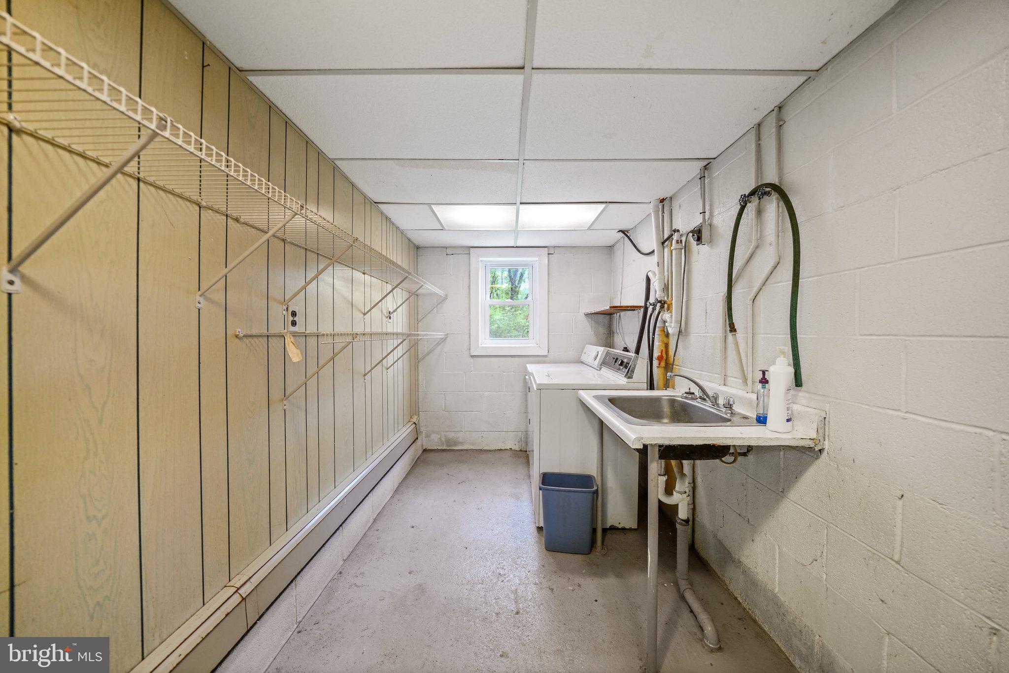 1046 Pike Springs Road Phoenixville, PA 19460 - Photo 49 of 51 Lower level laundry room with sink