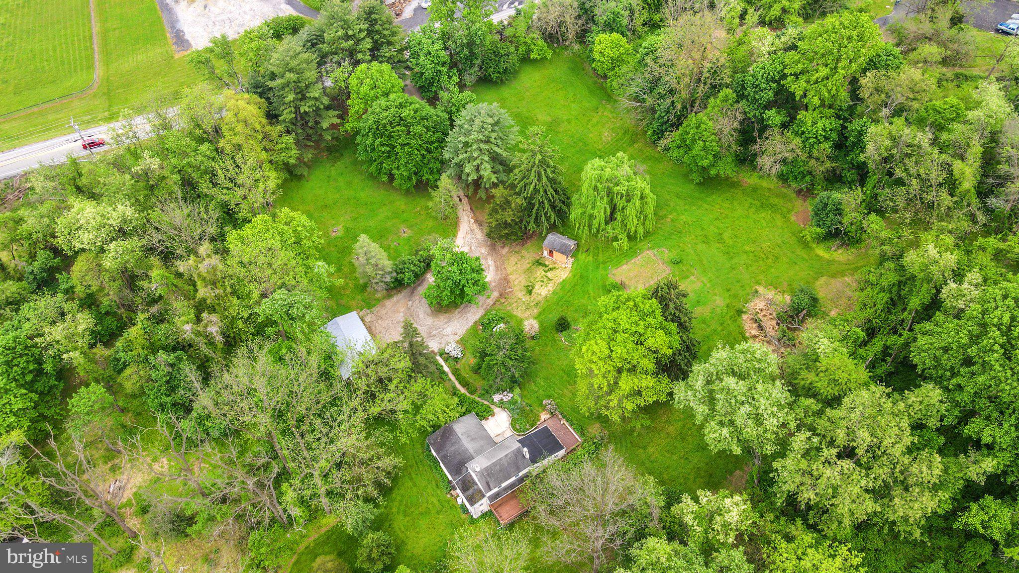 1046 Pike Springs Road Phoenixville, PA 19460 - Photo 8 of 51