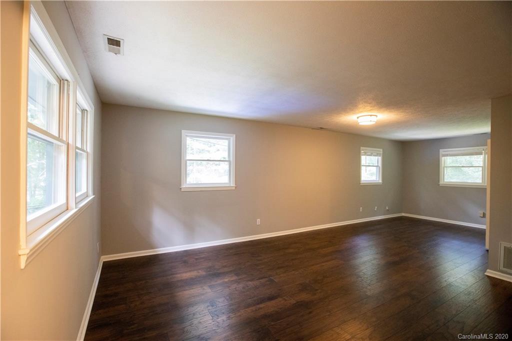 215 Fallen Timber Road Hendersonville, NC 28791 - Photo 15 of 30
