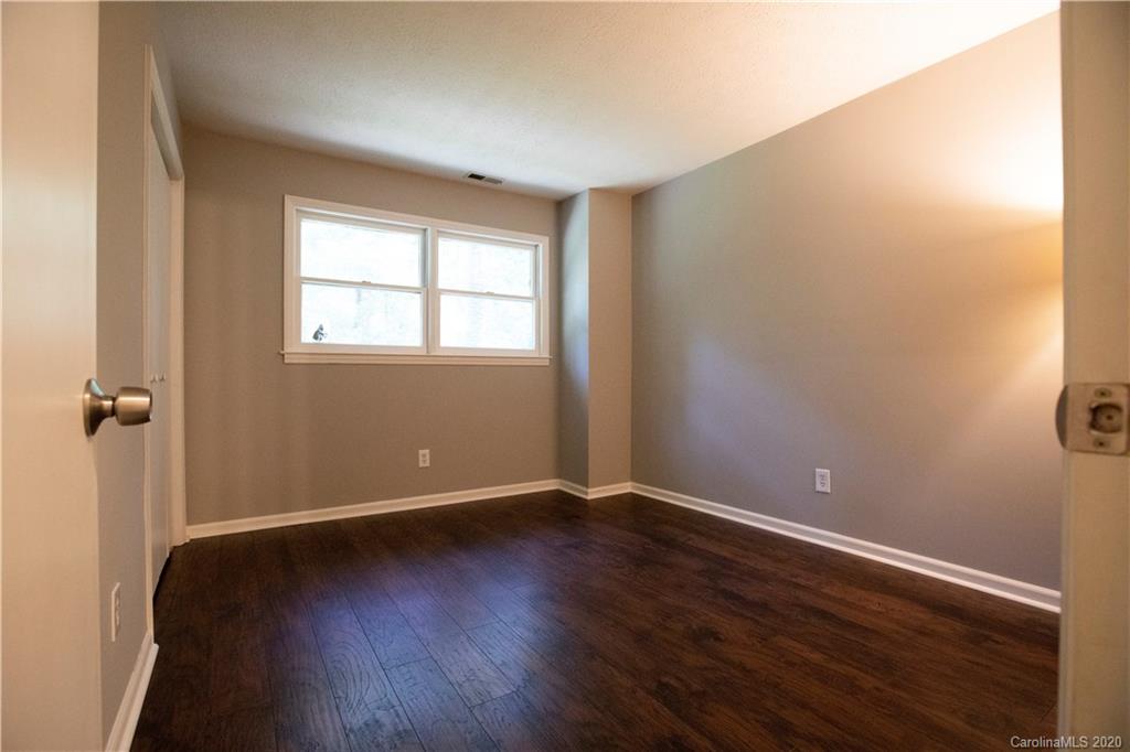215 Fallen Timber Road Hendersonville, NC 28791 - Photo 21 of 30