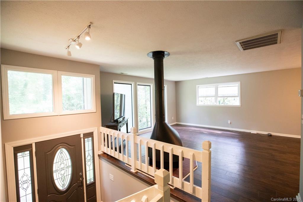 215 Fallen Timber Road Hendersonville, NC 28791 - Photo 5 of 30