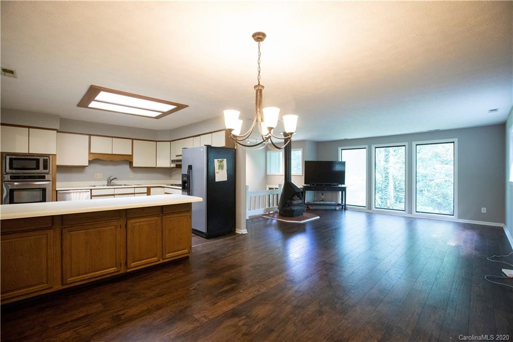 215 Fallen Timber Road Hendersonville, NC 28791 - Photo 7 of 30