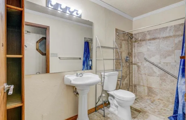 $1,850 | 1119 Meadowvale Drive, Beaumont, TX 77706