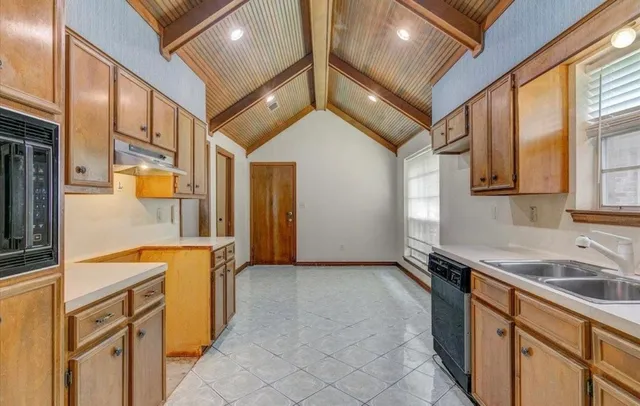 $1,850 | 1119 Meadowvale Drive, Beaumont, TX 77706