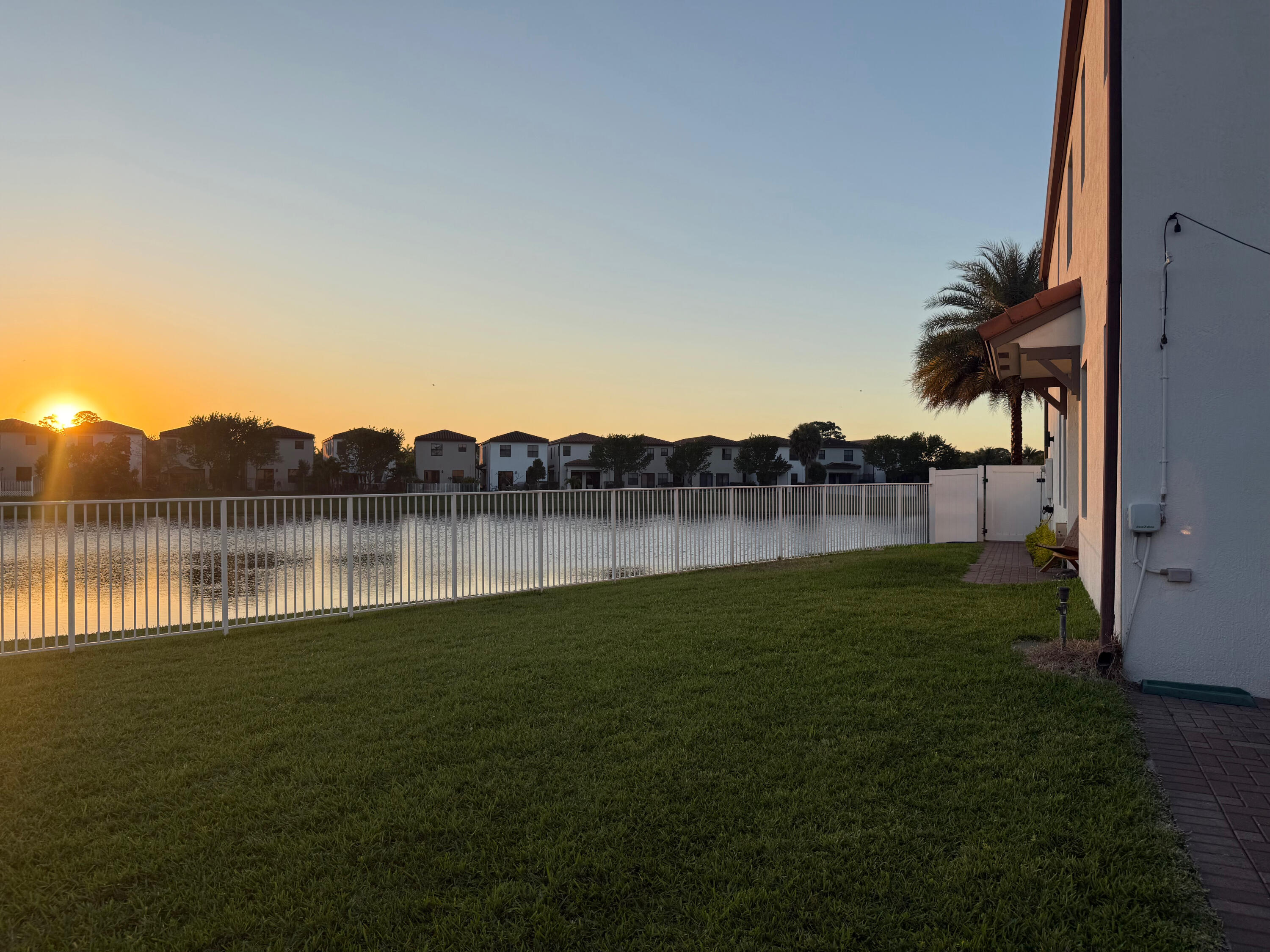 3001 King Palm Way Riviera Beach, FL 33410 - Photo 13 of 70 3001 King Palm Way