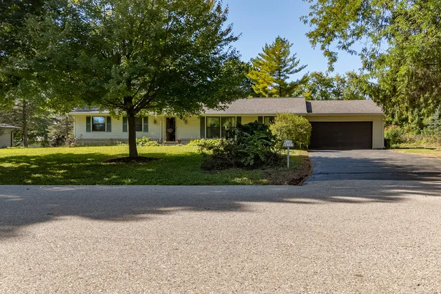 $429,900 | W226N8107 Longview Drive, Lisbon, WI 53089