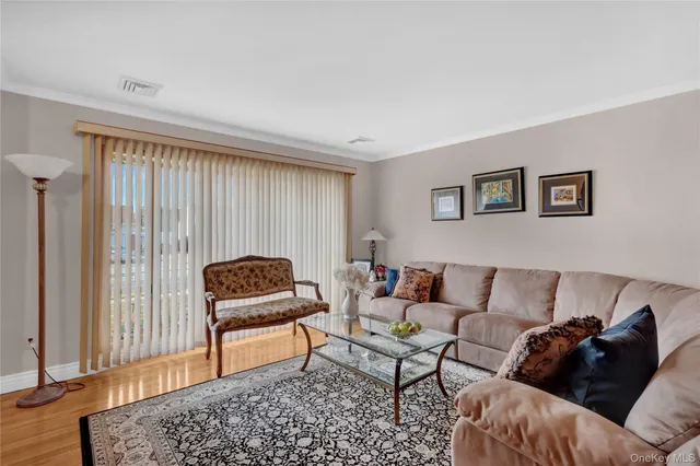 $828,888 | 46 Kalda Lane, Plainview, NY 11803