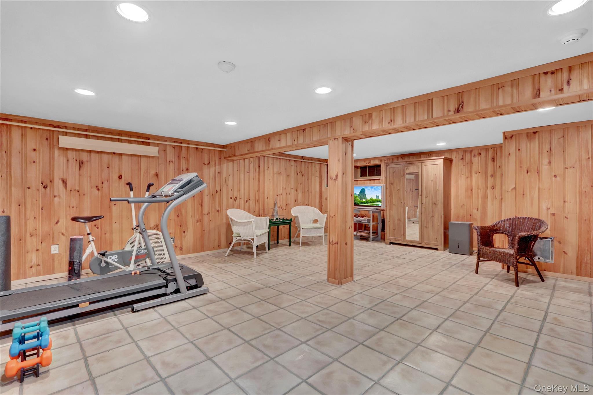 46 Kalda Lane Plainview, NY 11803 - Photo 29 of 30 a view of an empty room