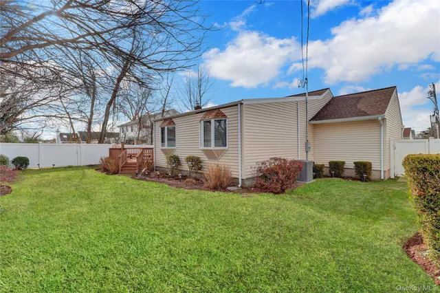 $828,888 | 46 Kalda Lane, Plainview, NY 11803