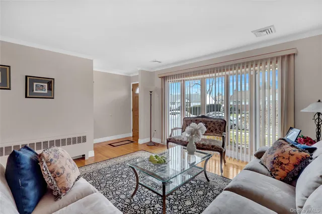 $828,888 | 46 Kalda Lane, Plainview, NY 11803