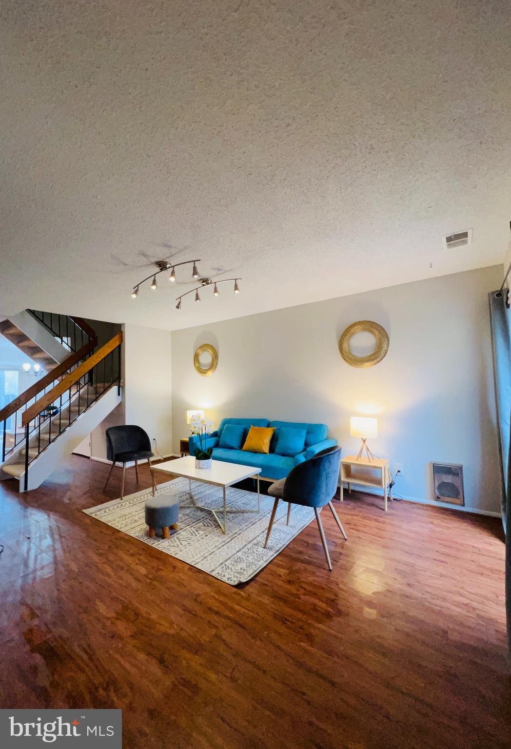 2128 Cartwright Place Reston, VA 20191 - Photo 2 of 12 Gallery Image 2