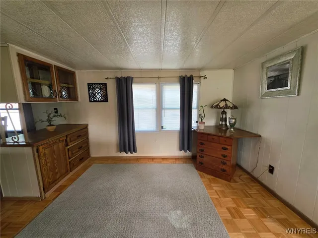 $54,900 | 30 Marseille Avenue, West Seneca, NY 14224