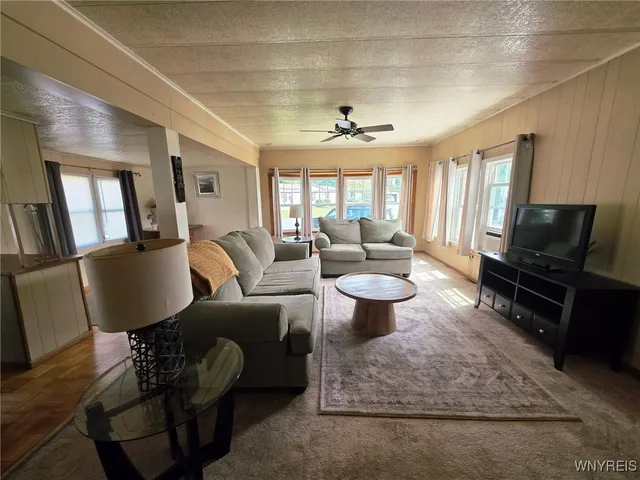 $54,900 | 30 Marseille Avenue, West Seneca, NY 14224