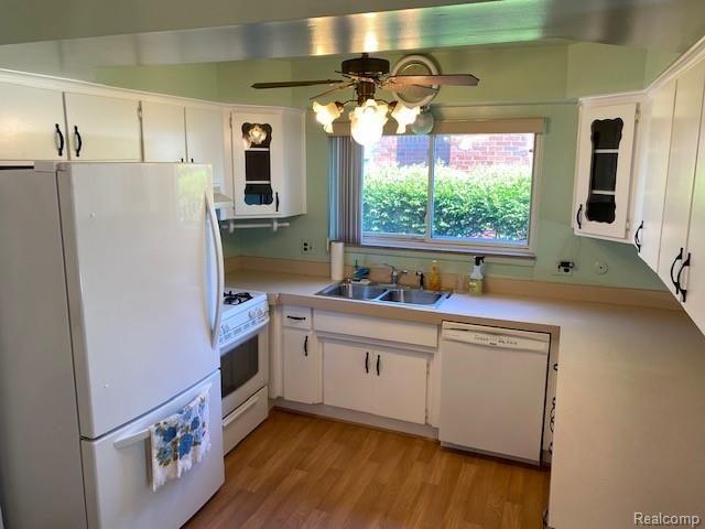 34332 Greentrees Road Sterling Heights, MI 48312 - Photo 16 of 52 IMG_1435.jpg