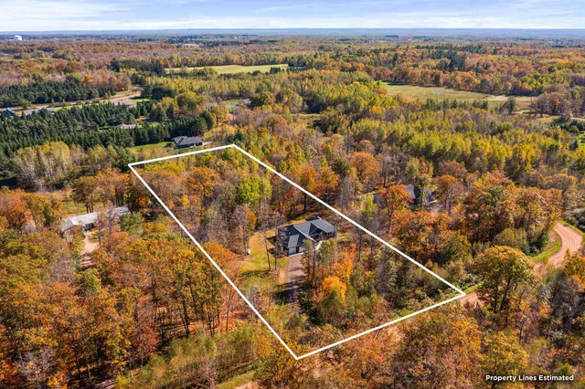 $759,900 | 1575 Kortie Road, Carlton, MN 55718