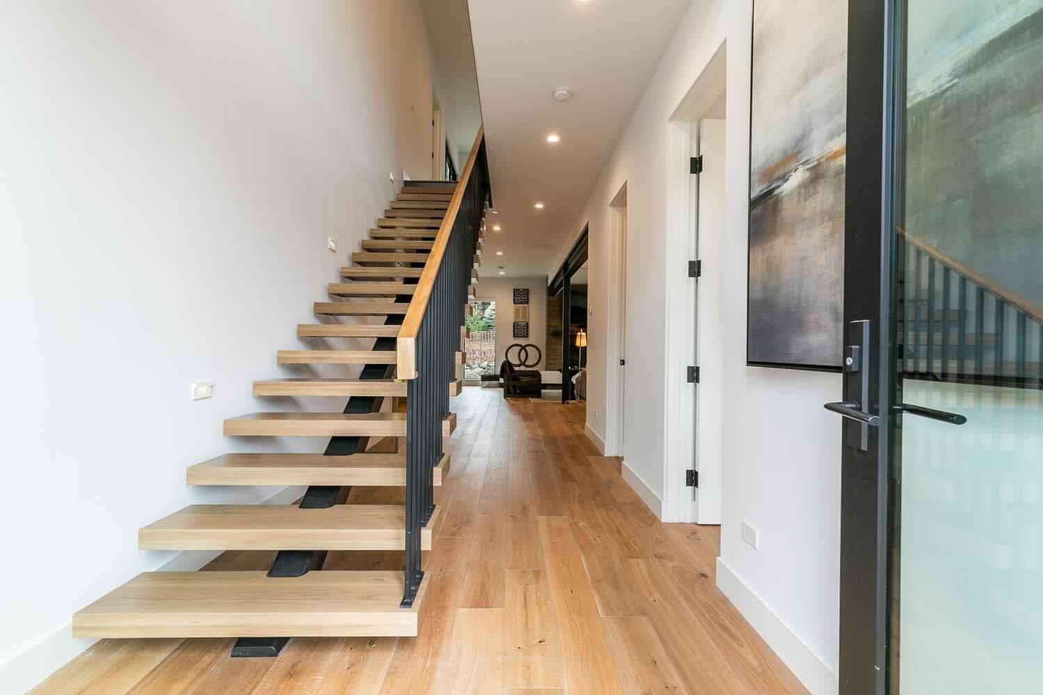 342 Palisades Circle Olympic Valley, CA 96146 - Photo 6 of 21 a view of entryway with wooden floor