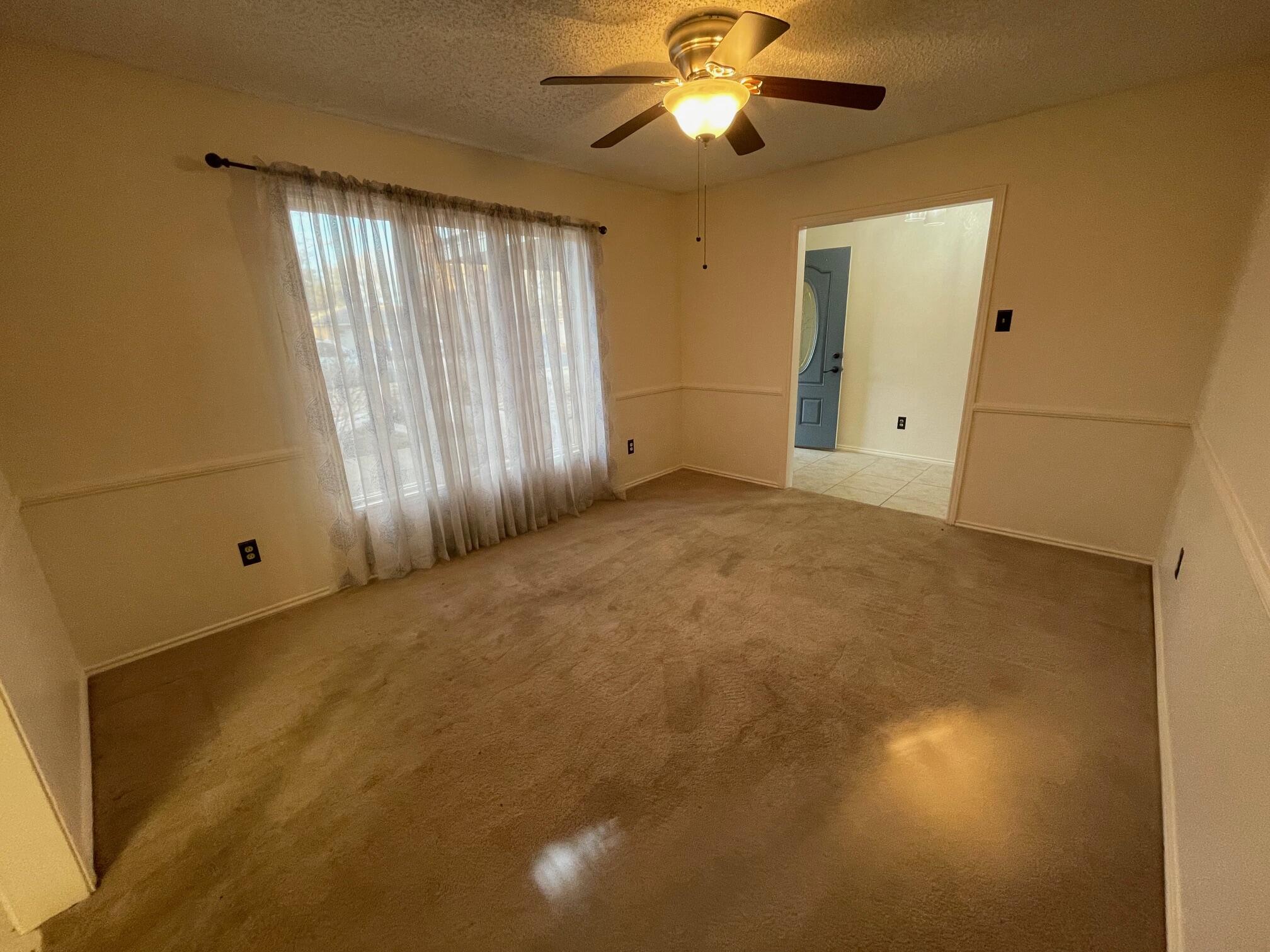 5411 95th Street Lubbock, TX 79424 - Photo 9 of 29 IMG_2455