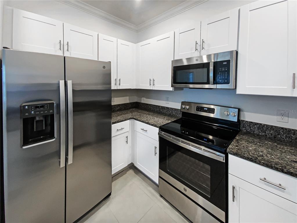 6856 Ripple Pond Loop Zephyrhills, FL 33541 - Photo 6 of 27 Gallery Image 6