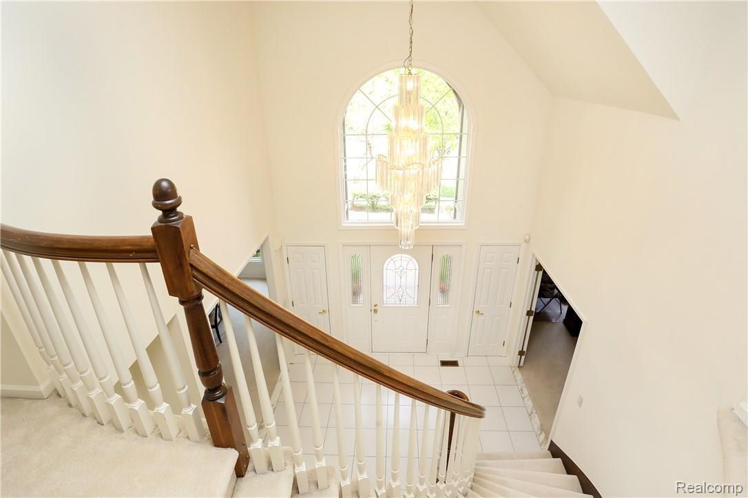 451 Springview Drive Rochester, MI 48307 - Photo 5 of 60 Springview-5.jpg