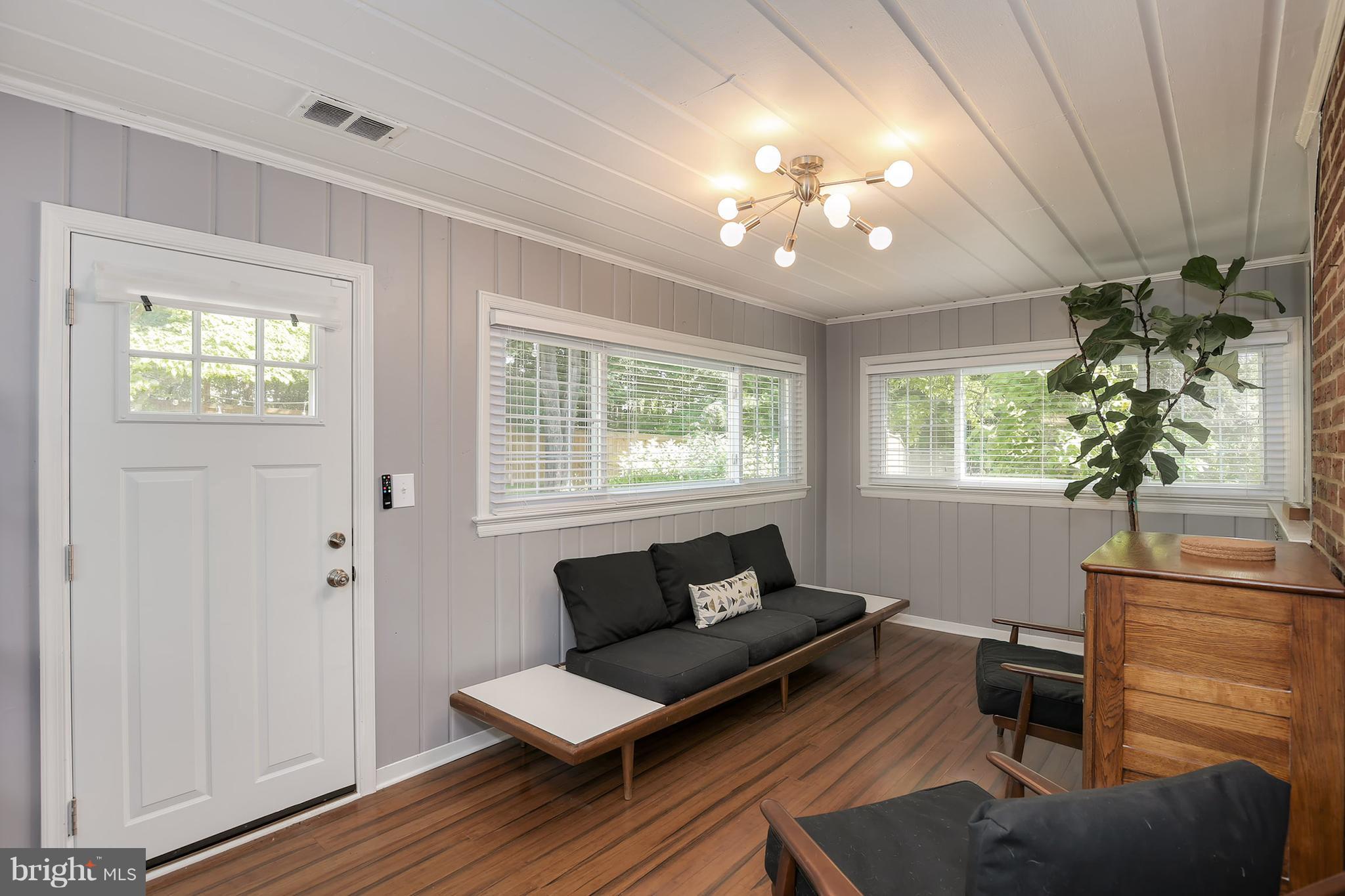 1922 Brisbane Street Silver Spring, MD 20902 - Photo 8 of 28 Interior (General)