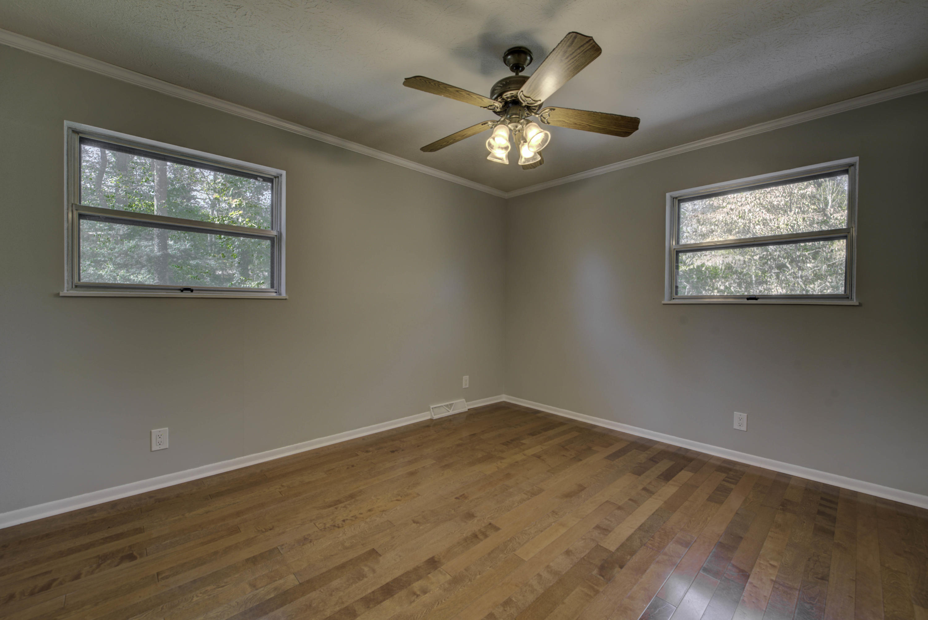 125 Netherlands Road Oak Ridge, TN 37830 - Photo 14 of 28 15