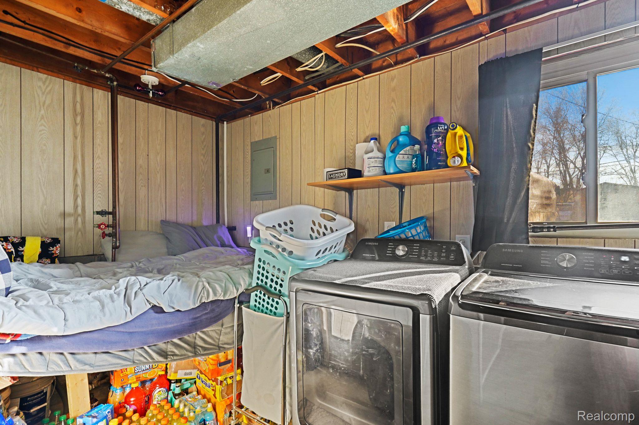 5473 Farm Road Waterford, MI 48327 - Photo 14 of 20 Gallery Image 14