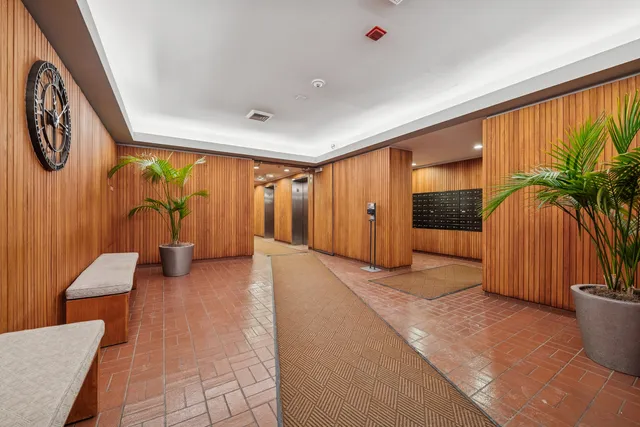 $215,000 | 801 South Plymouth Court, Unit 415, Chicago, IL 60605