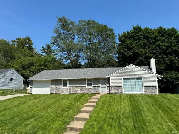 $229,999 | 2828 Southridge Drive, South Bend, IN 46614