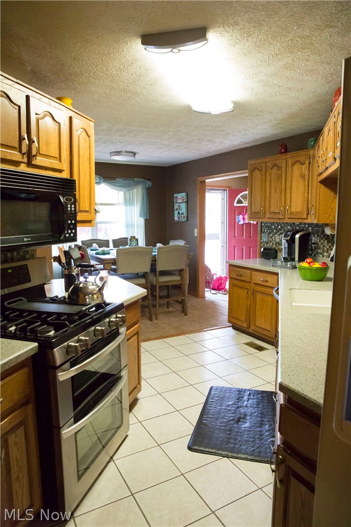 1115 Sun Valley Road Washington, WV 26181 - Photo 7 of 28