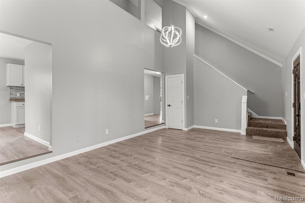 44601 Robson Road Belleville, MI 48111 - Photo 4 of 39