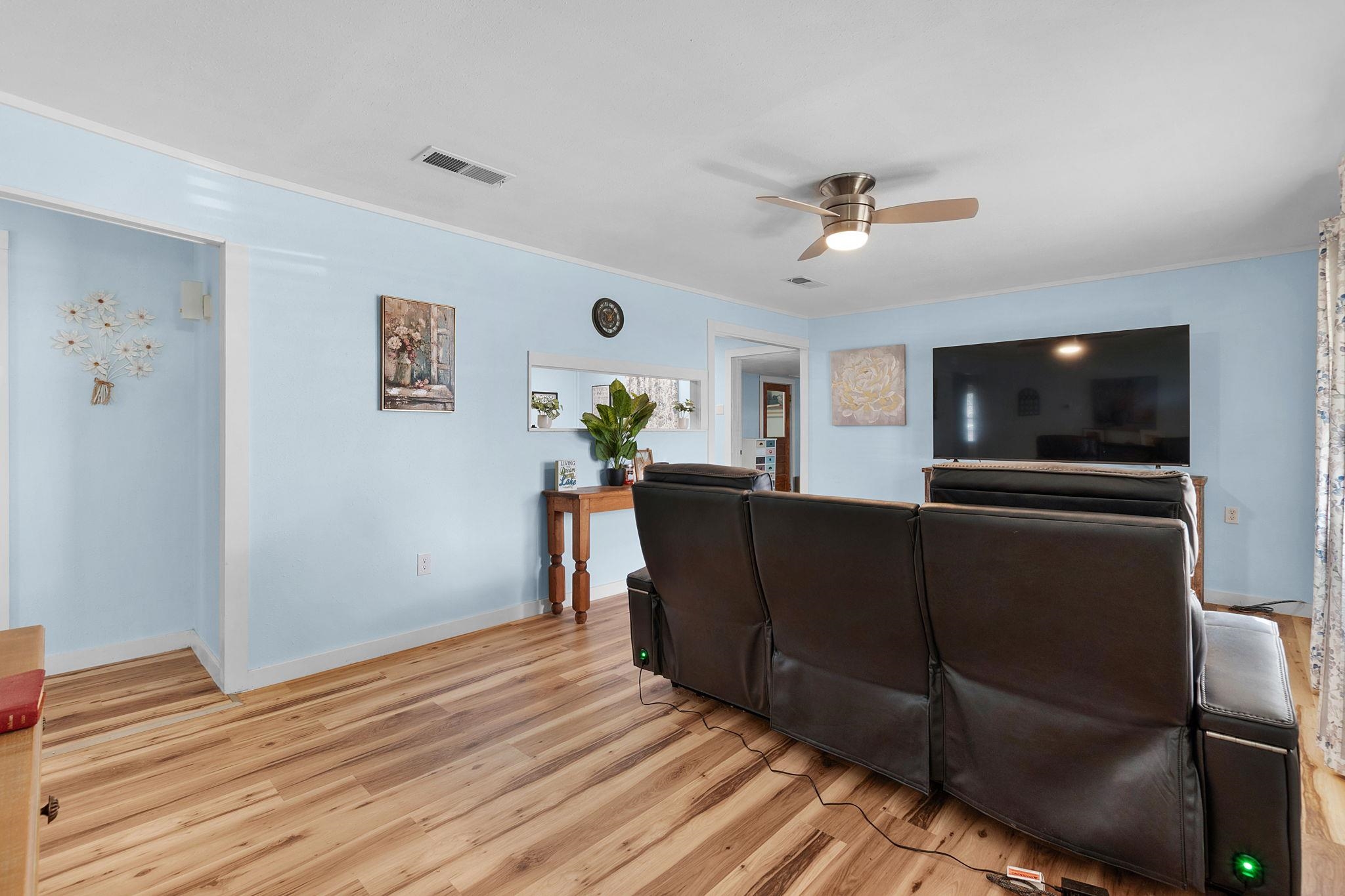 1365 Norma Tow, TX 78672 - Photo 12 of 45 a living room with furniture and a flat screen tv
