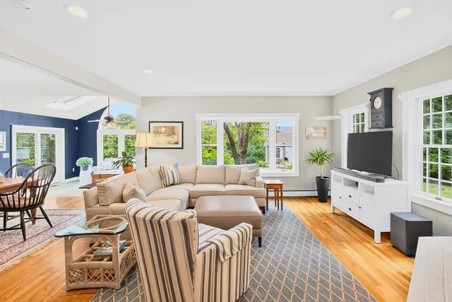 $1,425,000 | 7 Mary Leal Lane, Sandwich, MA 02537