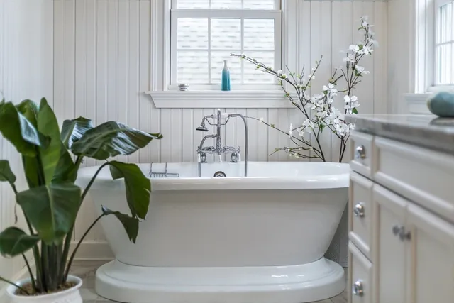 $1,425,000 | 7 Mary Leal Lane, Sandwich, MA 02537