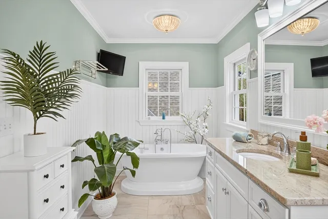 $1,425,000 | 7 Mary Leal Lane, Sandwich, MA 02537