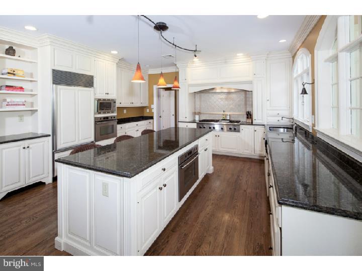 15 Kinterra Road Wayne, PA 19087 - Photo 8 of 25 Kitchen