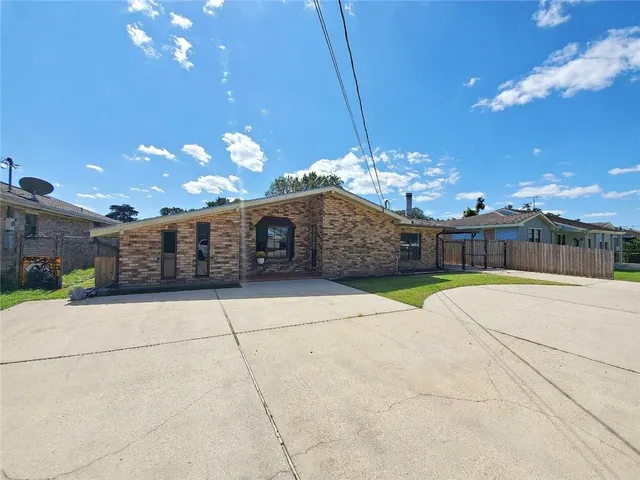 $2,400 | 114 Gamma Street, Belle Chasse, LA 70037