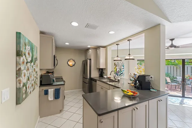 $3,800 | 1127 East Seminole Avenue, Unit 4B, Jupiter, FL 33477